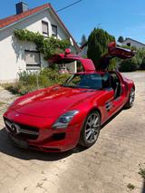 Mercedes-Benz SLS AMG 6.2 V8 - Coupe 1. Hand - Mercedes-Benz SLS AMG mit Benzin-Antrieb: Coupe
