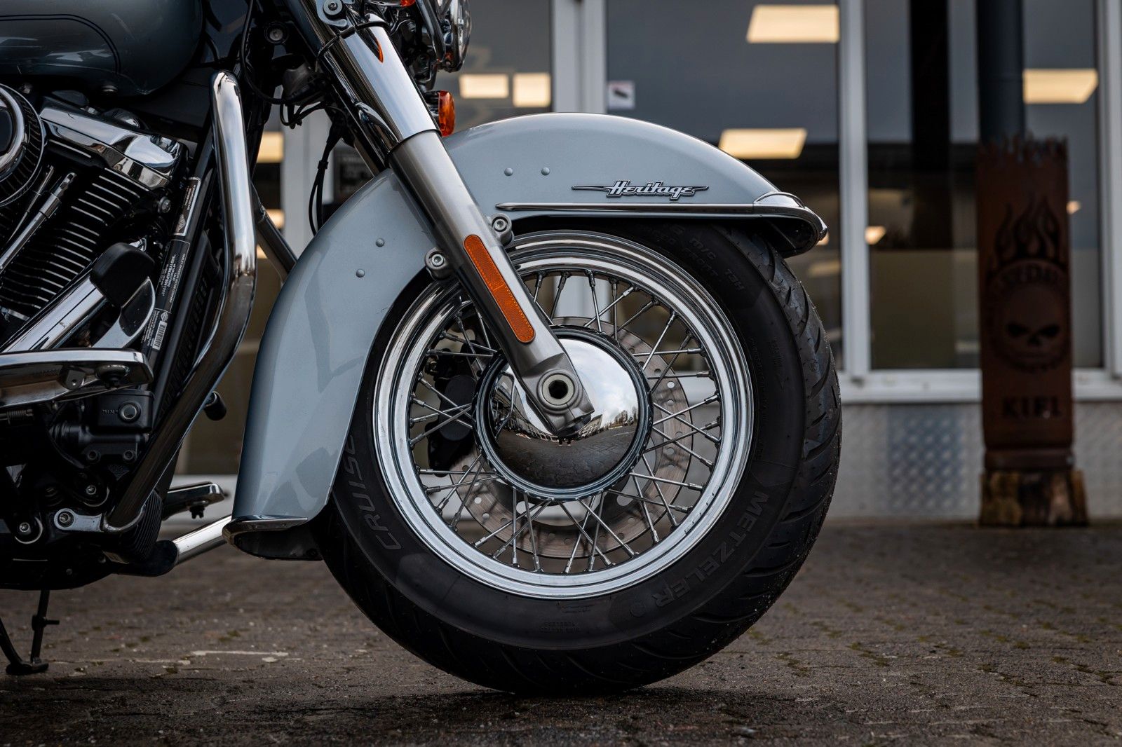 Fahrzeugabbildung Harley-Davidson Softail Heritage FLHCS 114 CUI -NEUWERTIG -