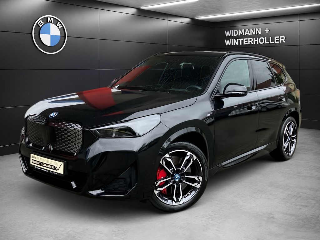 Image of BMW iX1