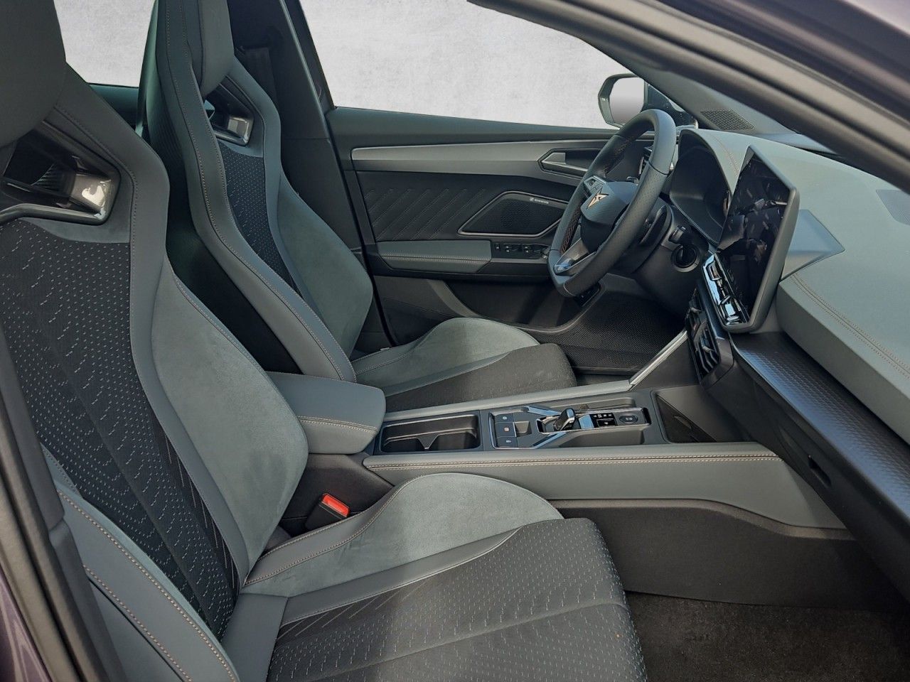 Fahrzeugabbildung CUPRA Leon SP 2.0 TSI 245 kW 4Drive VZ EXTREME AHK