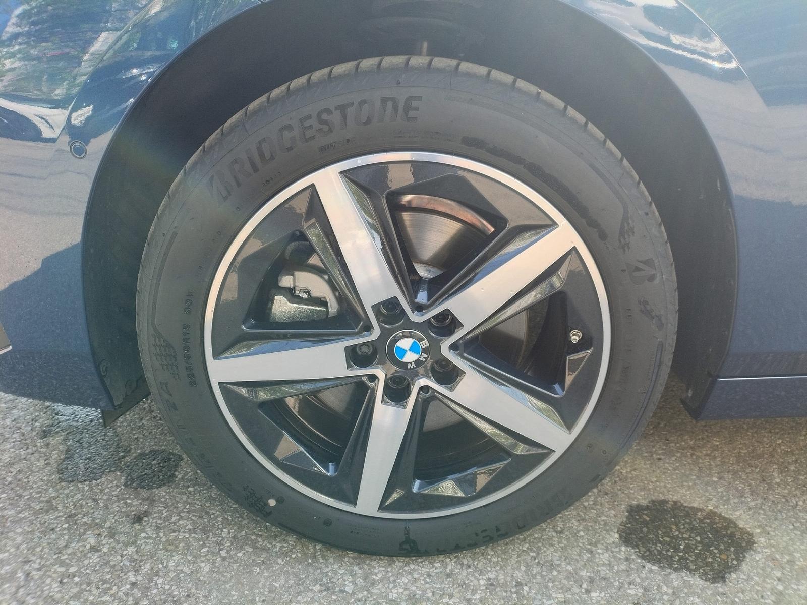BMW 223d xDrive Active Tourer Head-Up DAB LED WLAN