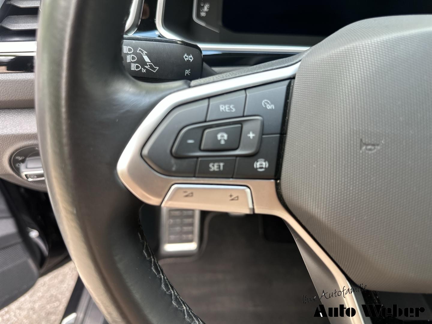 Volkswagen T-Roc 2.0TDI R-Line LED Navi AHK Fahrschule, миниатюра 14