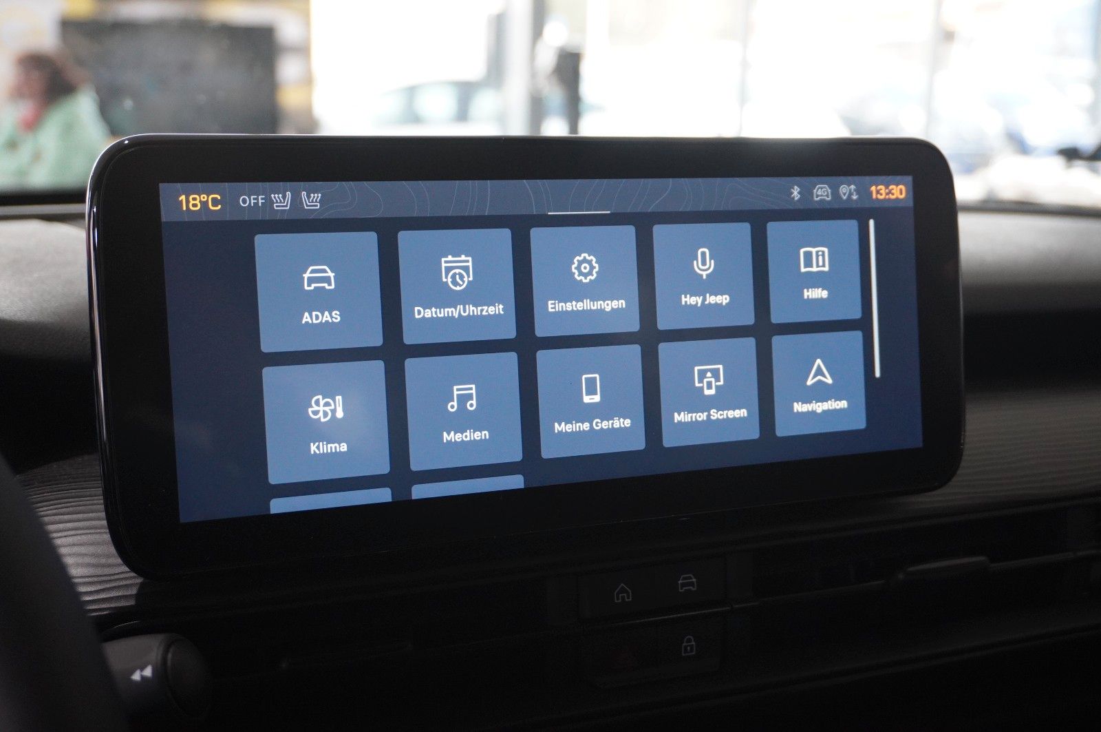Fahrzeugabbildung Jeep Avenger 1.2 ALTITUDE MY25 NAVI/LED/KAMERA/SH/JBL