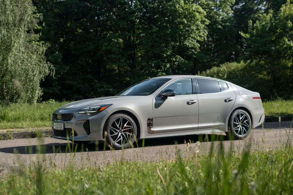 Image of Kia Stinger