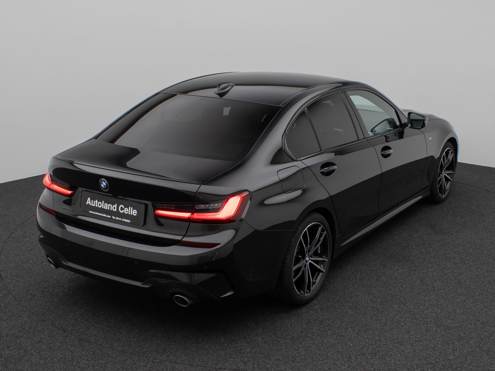 Fahrzeugabbildung BMW 330i xD M Sport Kamer DAB HiFi Stop&Go Alarm 19"