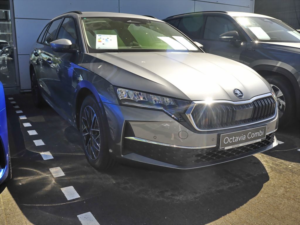 Skoda Octavia Combi 2.0TDI 85kW Tour LED 17" Smartlink imagem 3