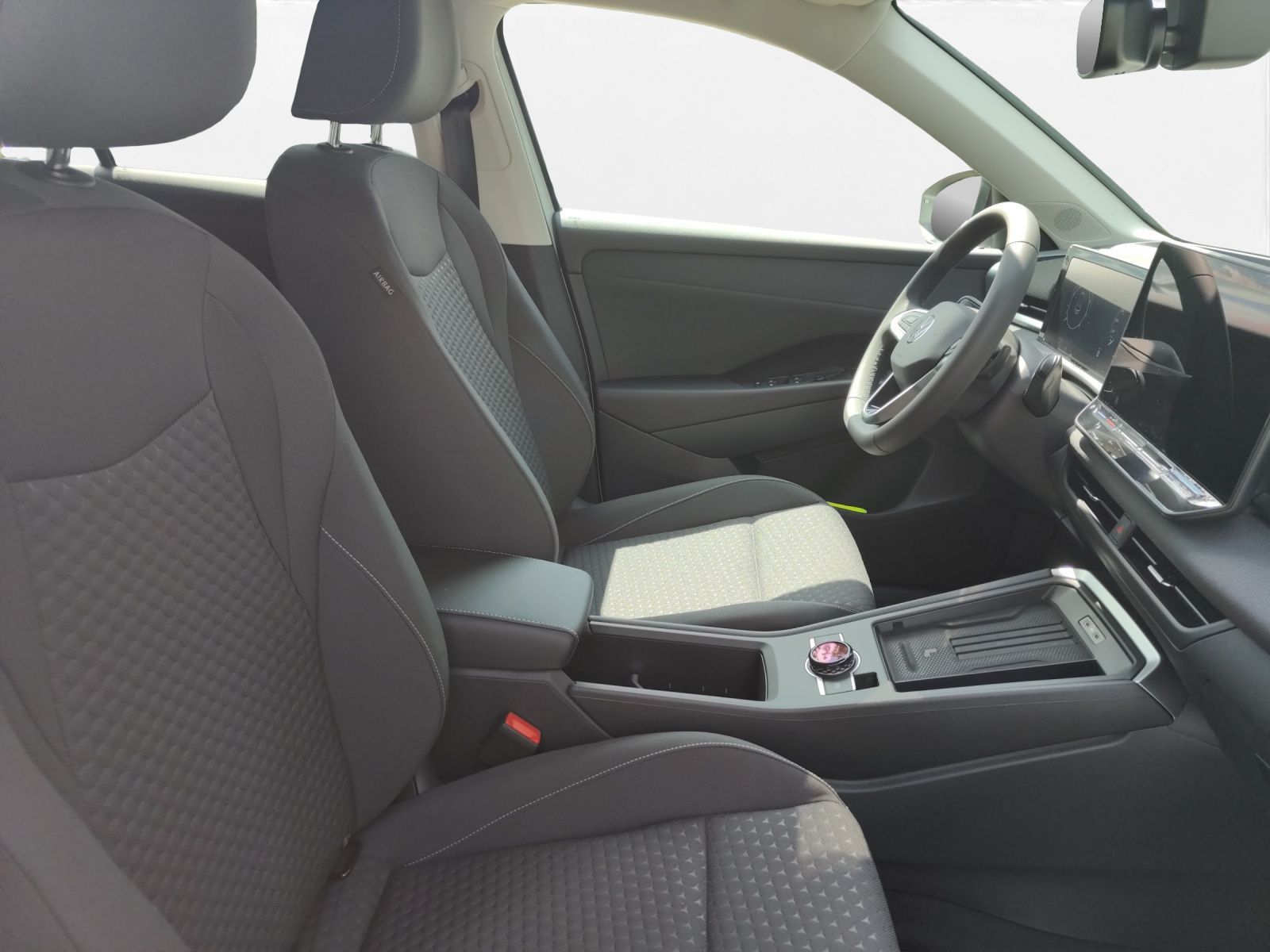 Volkswagen T-Roc - Bild 12