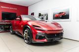 Ferrari Purosangue - rote Ferrari Purosangue