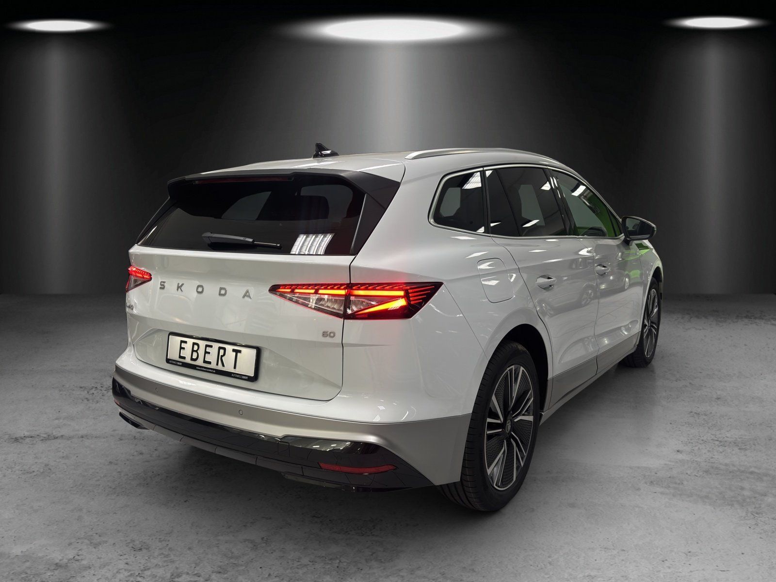 Fahrzeugabbildung SKODA Enyaq 60