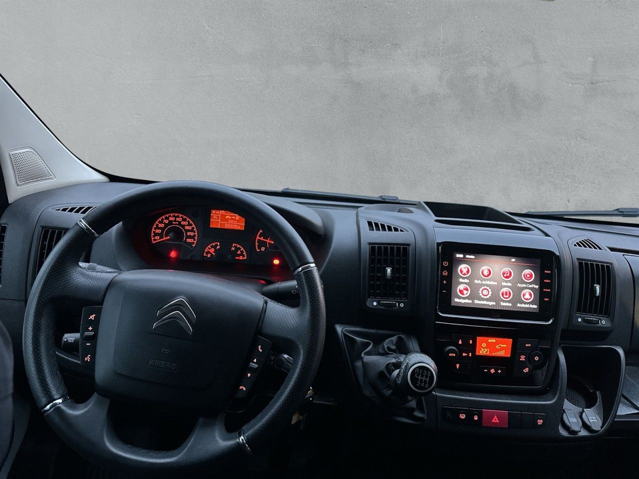 Fahrzeugabbildung Citroën Jumper 35 L3H2 BlueHDi 140