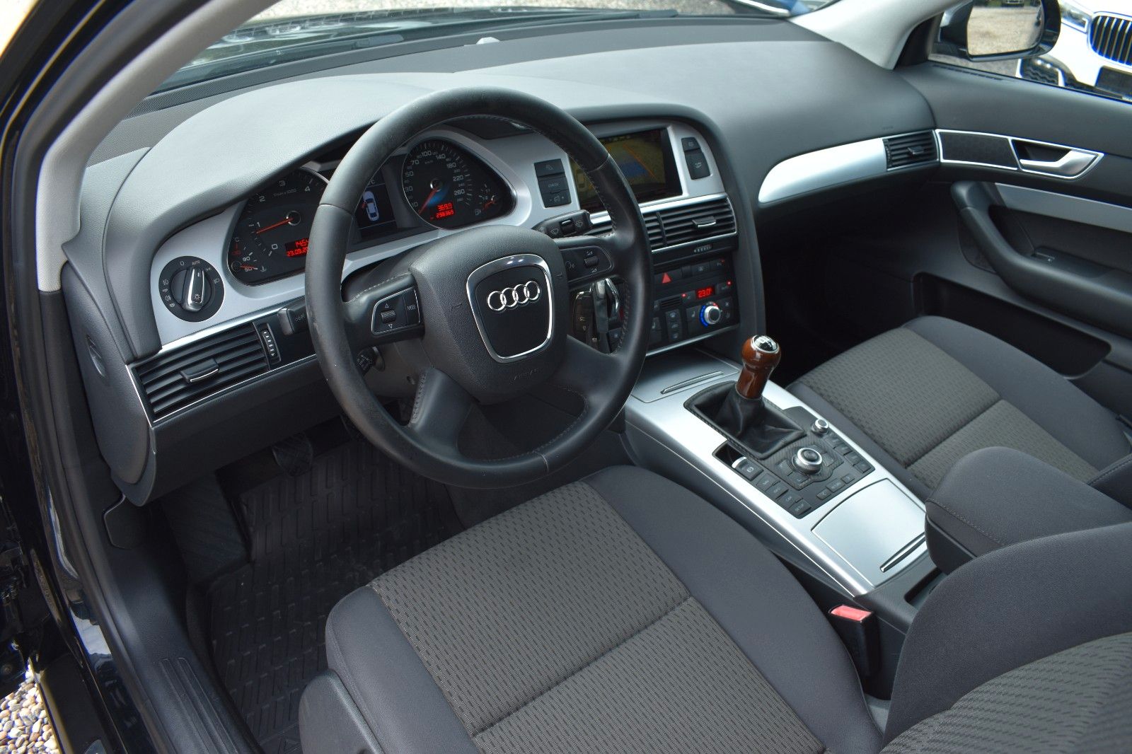 Fahrzeugabbildung Audi A6 Lim. 2.7 TDI Standheizung Kamera