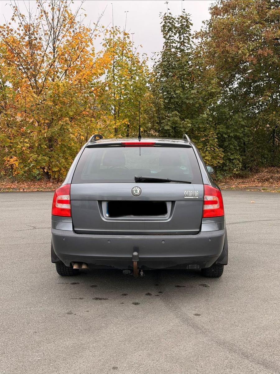 Skoda Octavia 2006 — engine 105 HP (77kW)