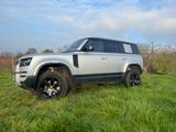 Land Rover Defender 2.0 D240 SE 110 SE