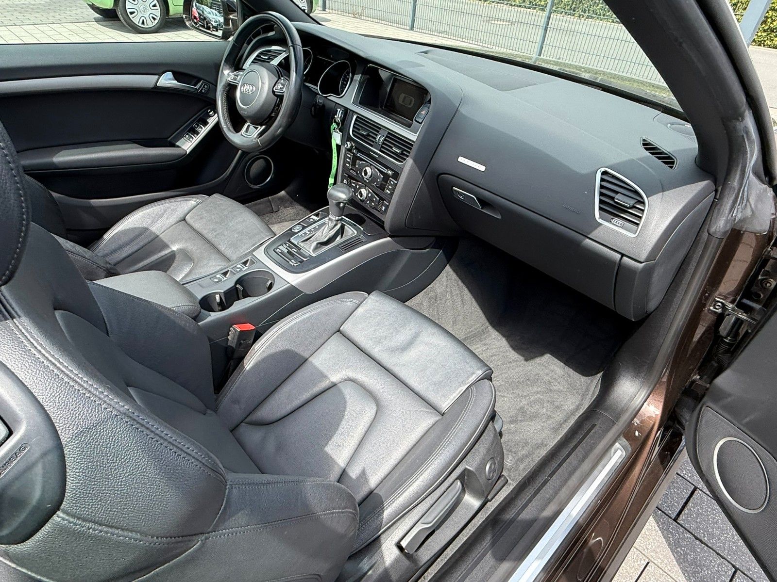 Fahrzeugabbildung Audi A5 Cabriolet 2.0 TFSI quattro S Line