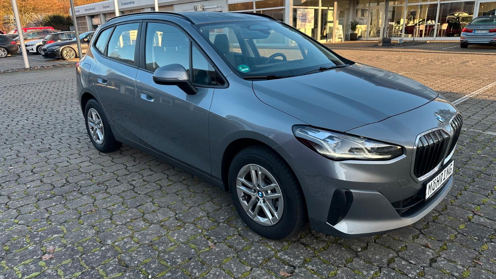 BMW 218 2 Active Tourer 218 d A HUD