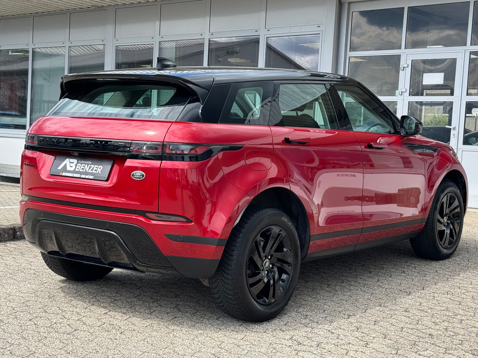 Fahrzeugabbildung Land Rover Range Rover Evoque S /KAMERA/CAR-PLAY/L-HEIZUNG