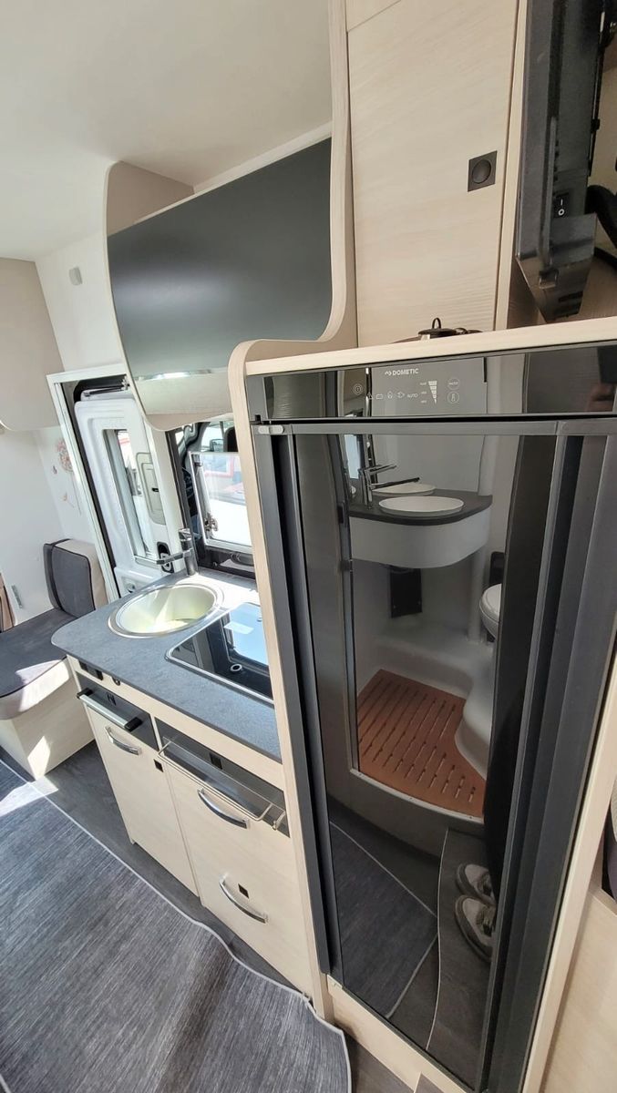 Fahrzeugabbildung Chausson 627 GA Titanium Ultimate *Hubstützen/Zusazluft*