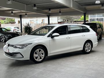 Volkswagen Golf - 8