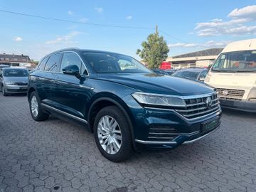 Volkswagen Touareg - 2
