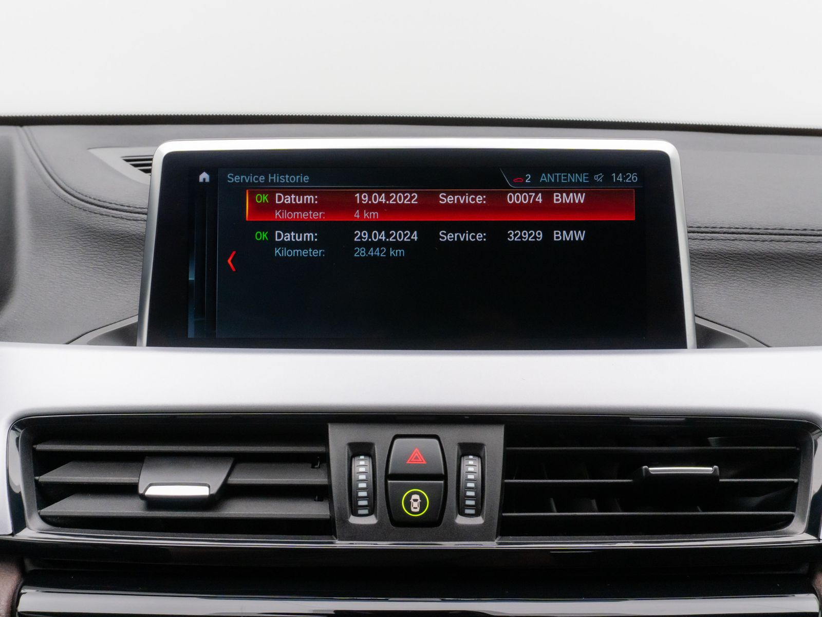 Fahrzeugabbildung BMW X2 xD25e  Advantage DAB Kamera LED Leder 18Zoll
