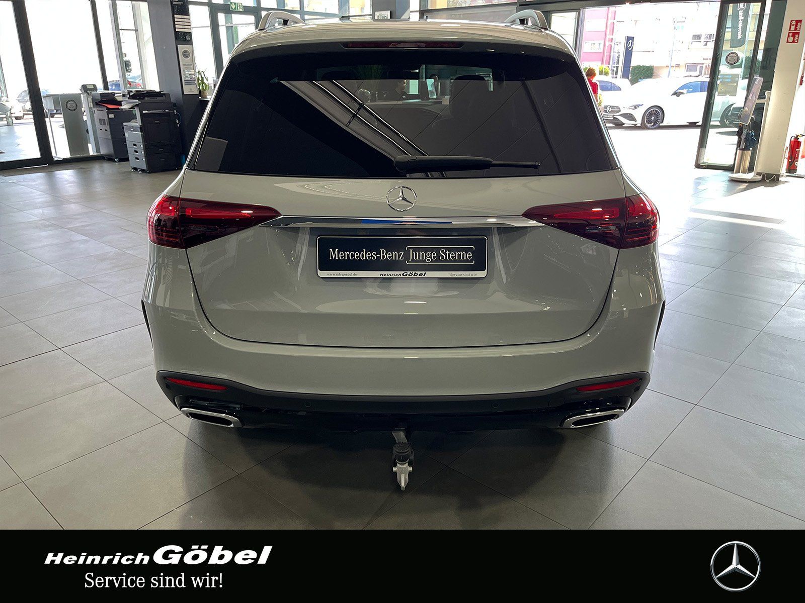 Fahrzeugabbildung Mercedes-Benz GLE 450 d AMG+PANO+NIGHT+AHK+AIRMATIC+360°+CARPL