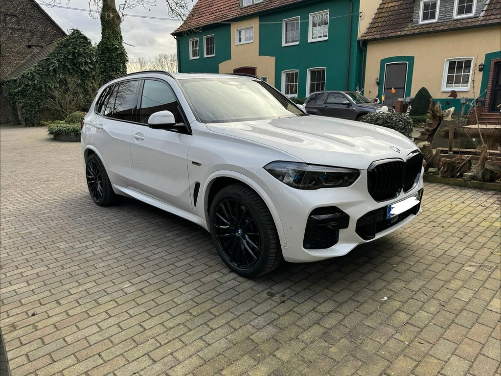 Image of BMW X5