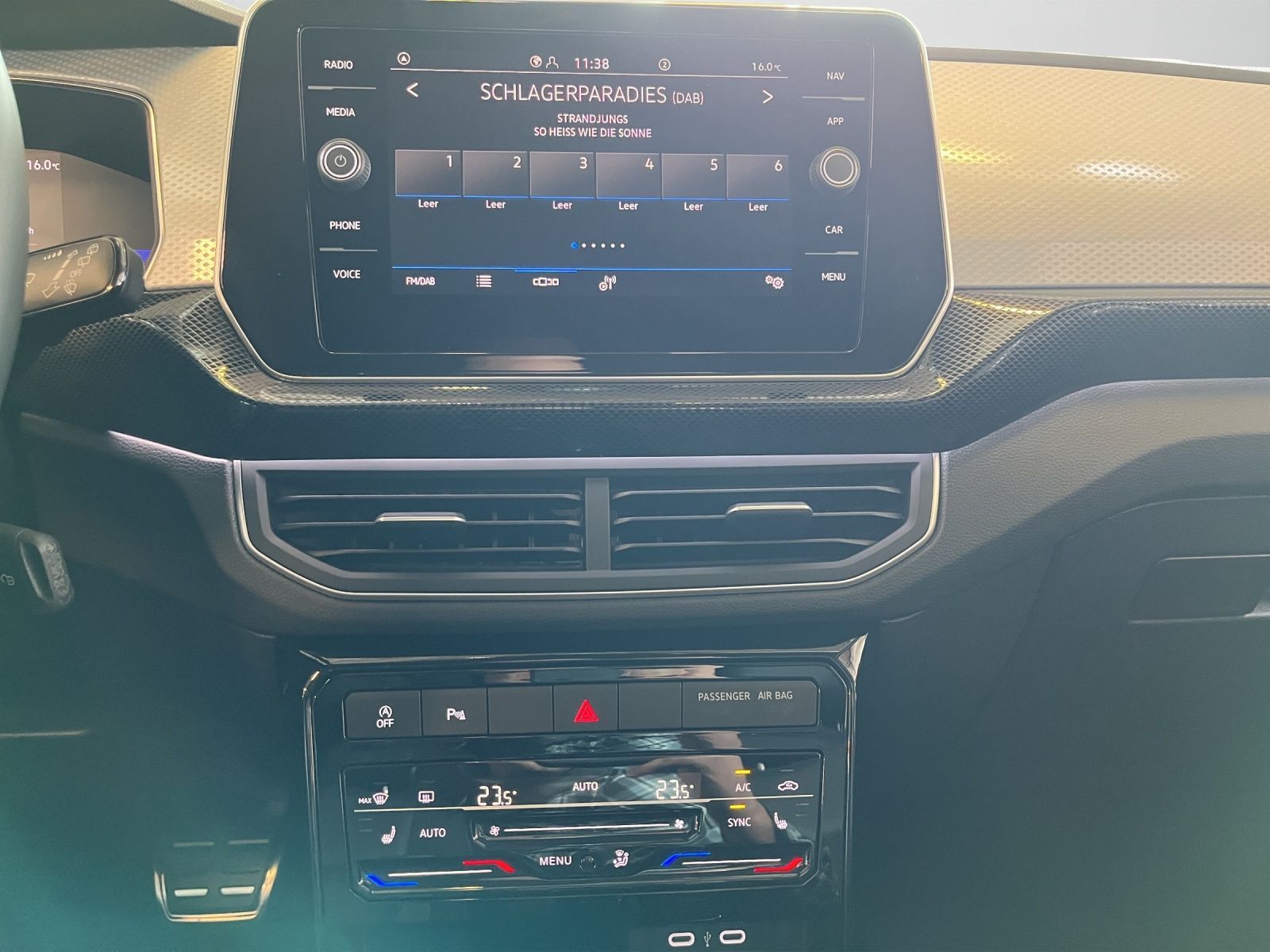 Volkswagen T-Cross - Bild 12