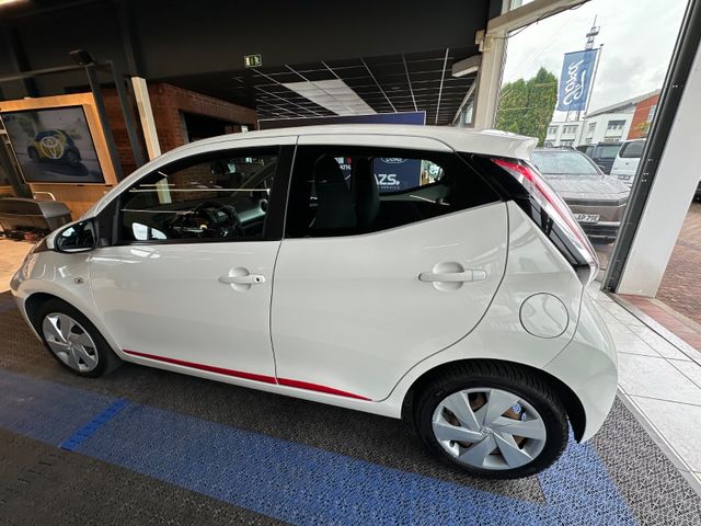Toyota Aygo x