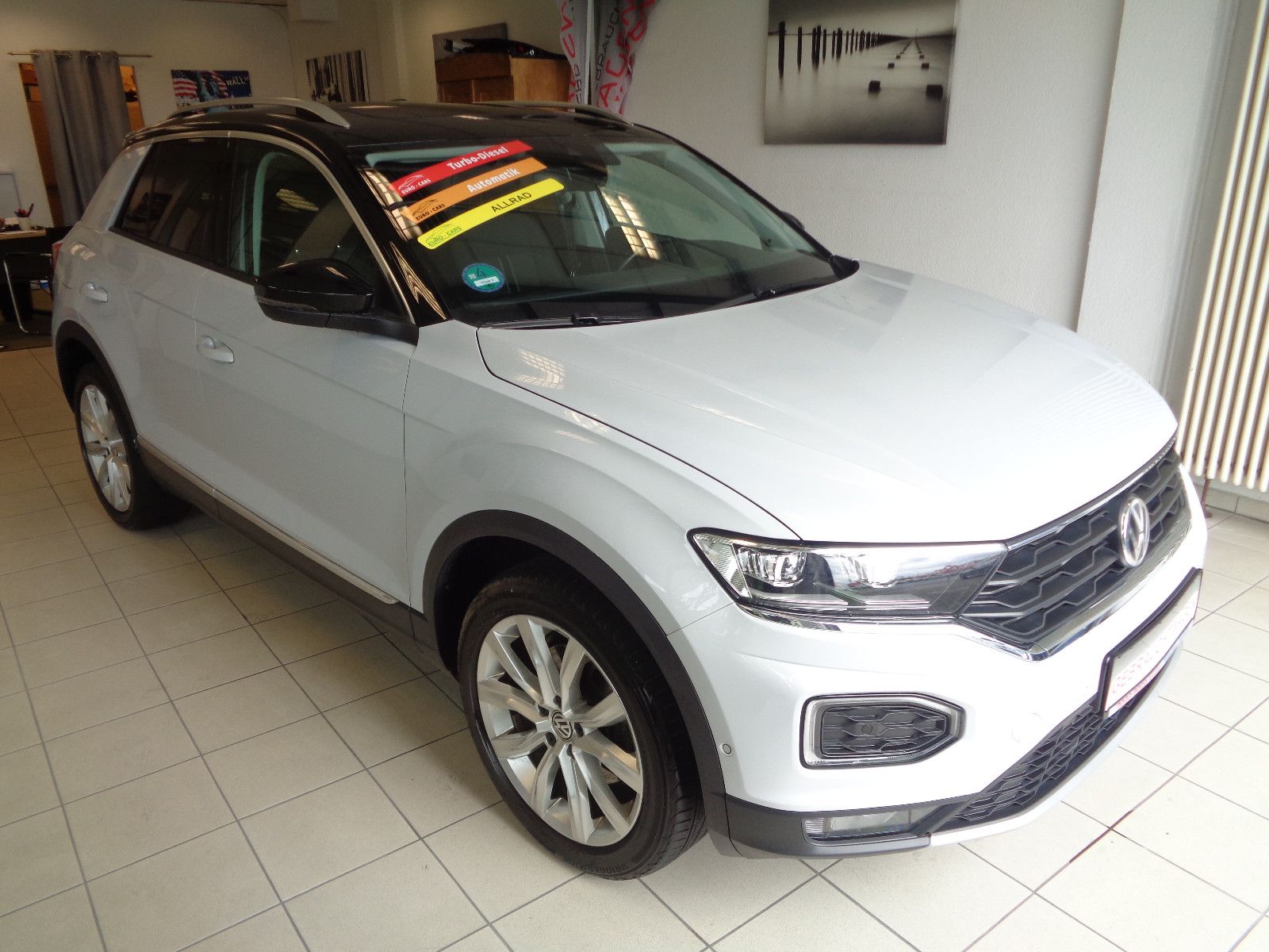 Fahrzeugabbildung Volkswagen T-Roc Style 4Motion / LED  / NAVI / AHK /