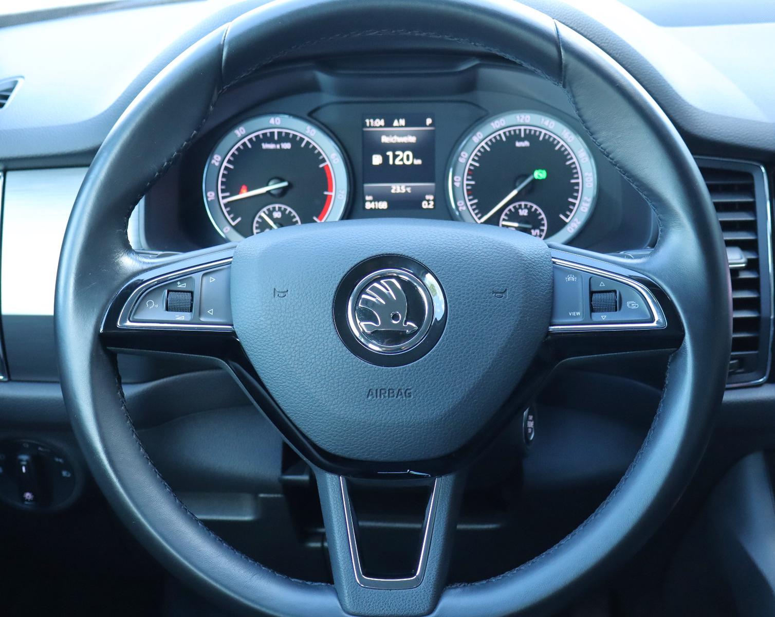 Skoda Kodiaq 2.0 TSI Ambition 4x4 DSG ! AHK+Navi !