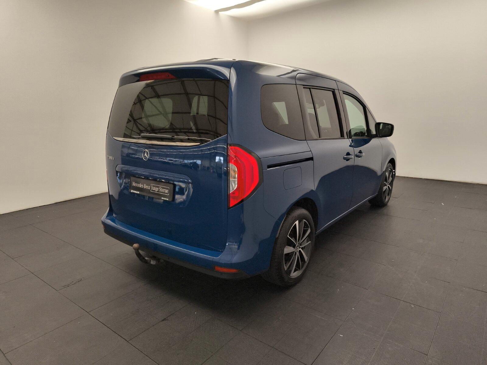 Mercedes-Benz T 180 d PROGRESSIVE 7G Navi Klima Kamera LED AHK