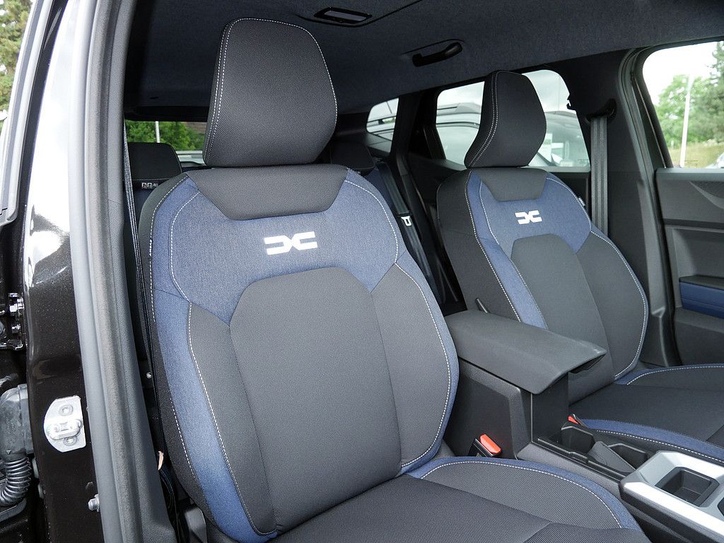 Fahrzeugabbildung Dacia Duster Journey TCe 130 2WD