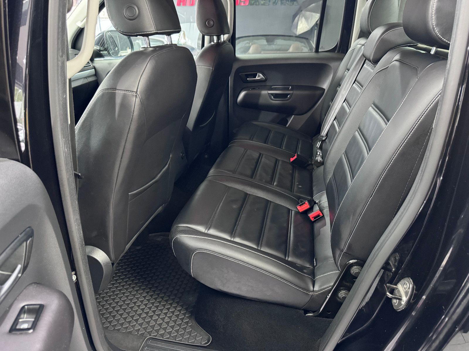 Fahrzeugabbildung Volkswagen Amarok Aventura DoubleCab 4Motion*LEDER*NAVI*DSG