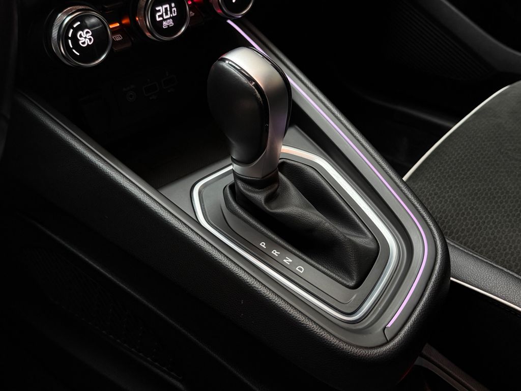 RENAULT Clio V Edition One|BOSE|Kamera|SHZ|LHZ|LED|Navi RENAULT Clio V Edition One|BOSE|Kamera|SHZ|LHZ|LED|Navi