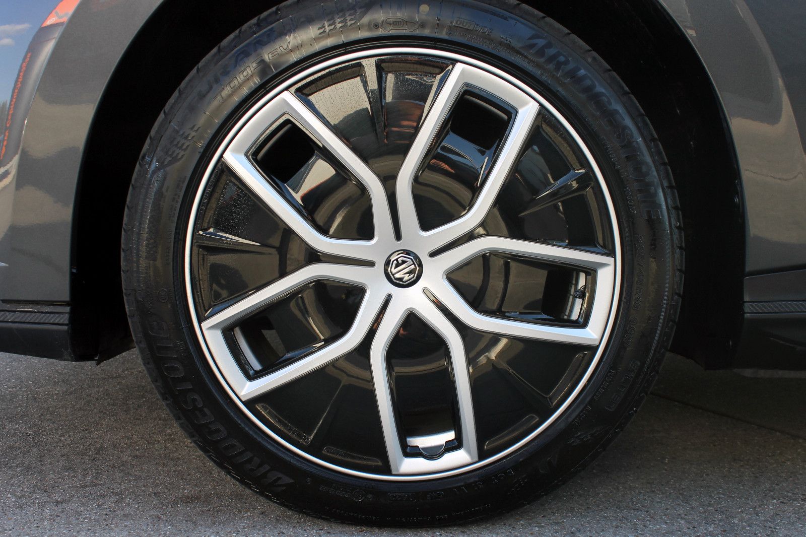 Fahrzeugabbildung MG MG4 Luxury 5D 150kW LED 360° ACC CarPlay BT NAV