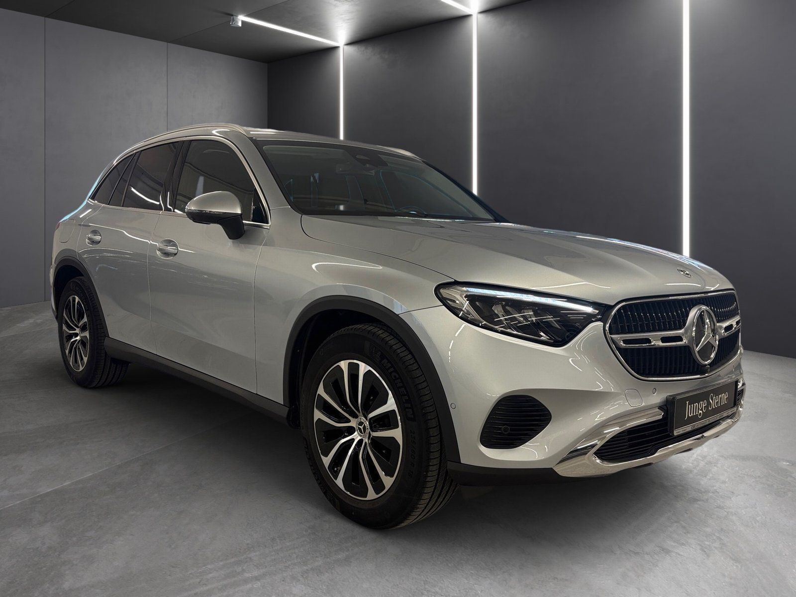 Fahrzeugabbildung Mercedes-Benz GLC 200 4M Avantgarde*Distro*360*Totwin*Memo*LED