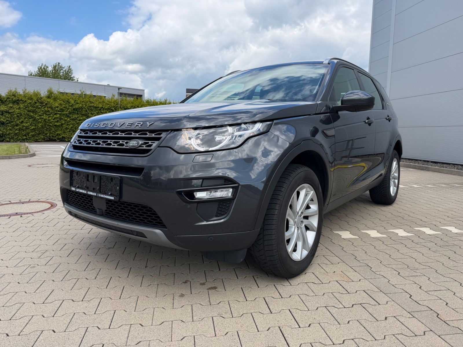 Land-Rover Discovery - 1