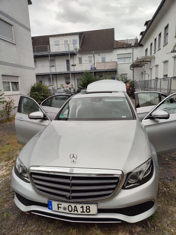 Image of Mercedes-Benz 220