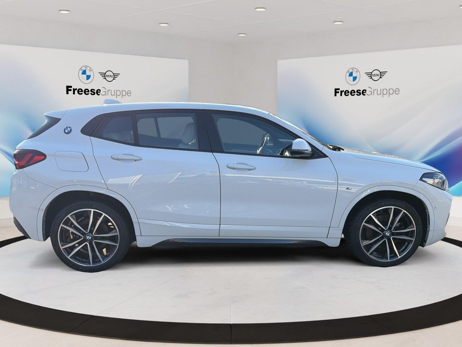 BMW X2 sDrive20i RFK LORDOSE SPORTSITZE LED SHZ DAB, миниатюра 7