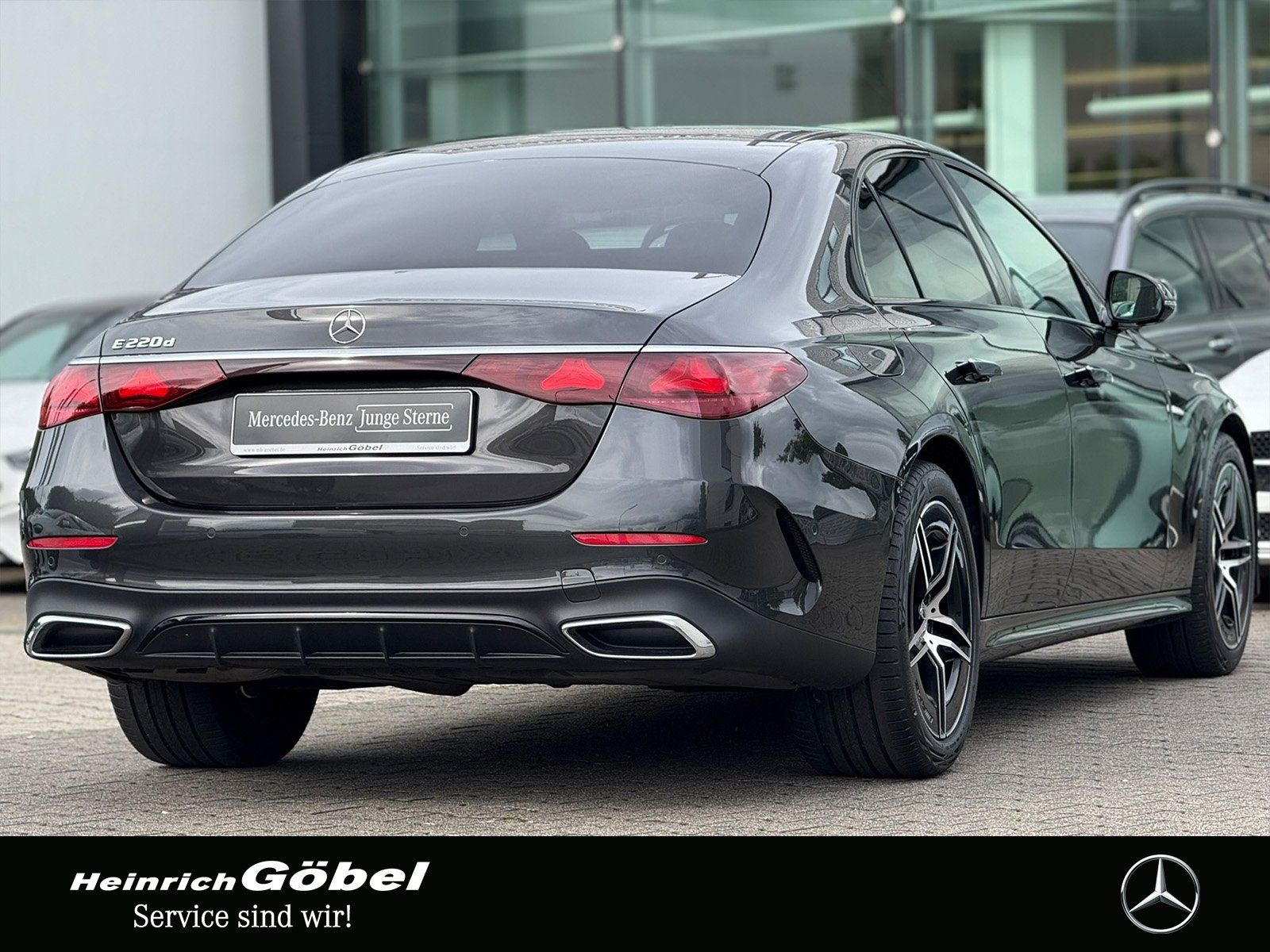Fahrzeugabbildung Mercedes-Benz E 220 d AMG*DISTRONIC*TOTWINKEL*KEYLESS*AMBIENTE