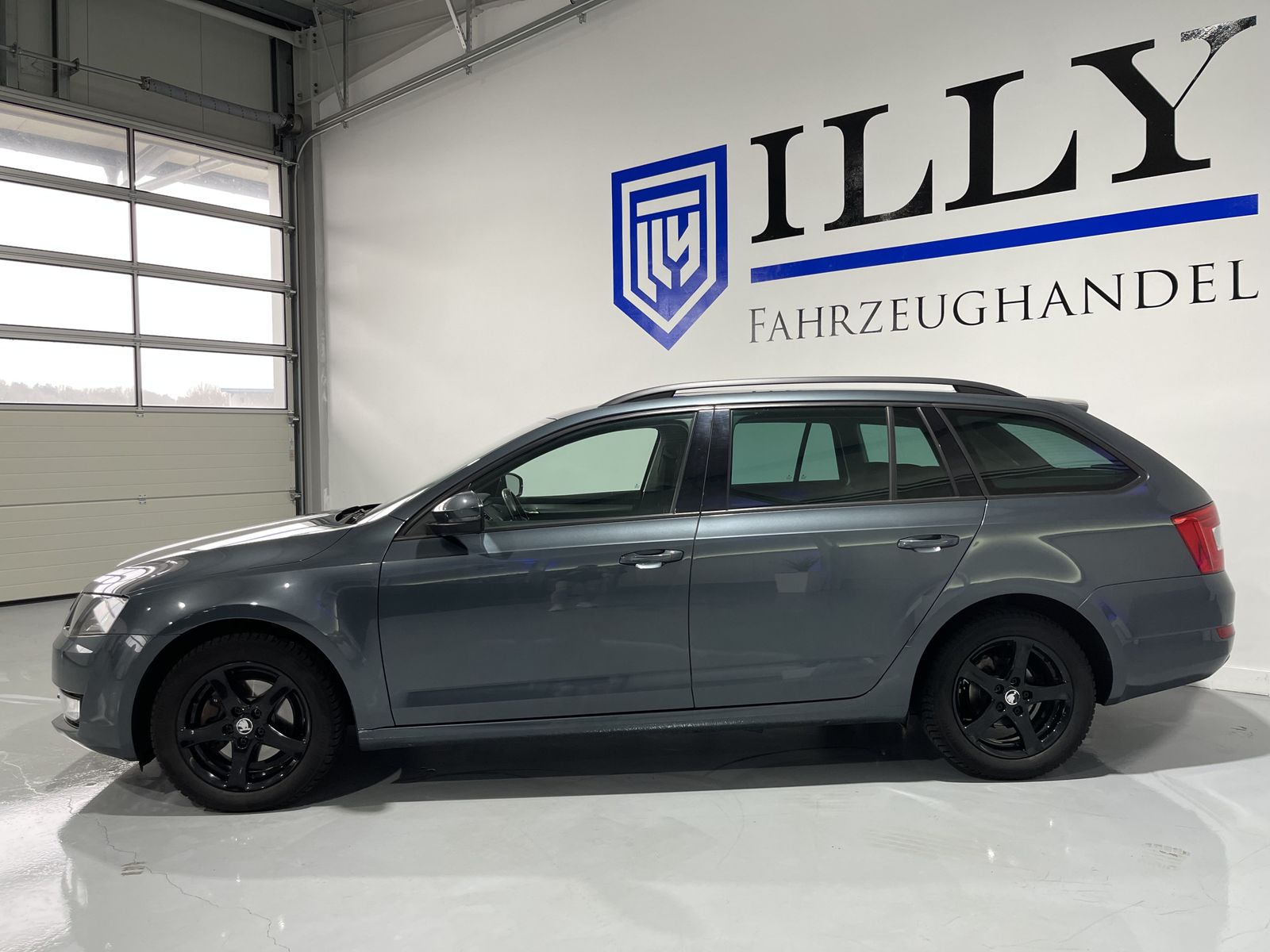 Fahrzeugabbildung SKODA Octavia Ambition 2.0 TDI*Navi*PDC*SHZ*Temp*