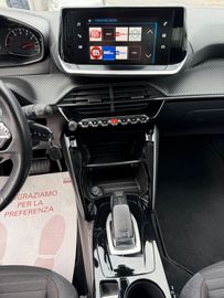 Peugeot 2008 - 12