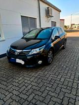 Toyota Avensis - gebrauchte Toyota Avensis aus dem Jahr 2013
