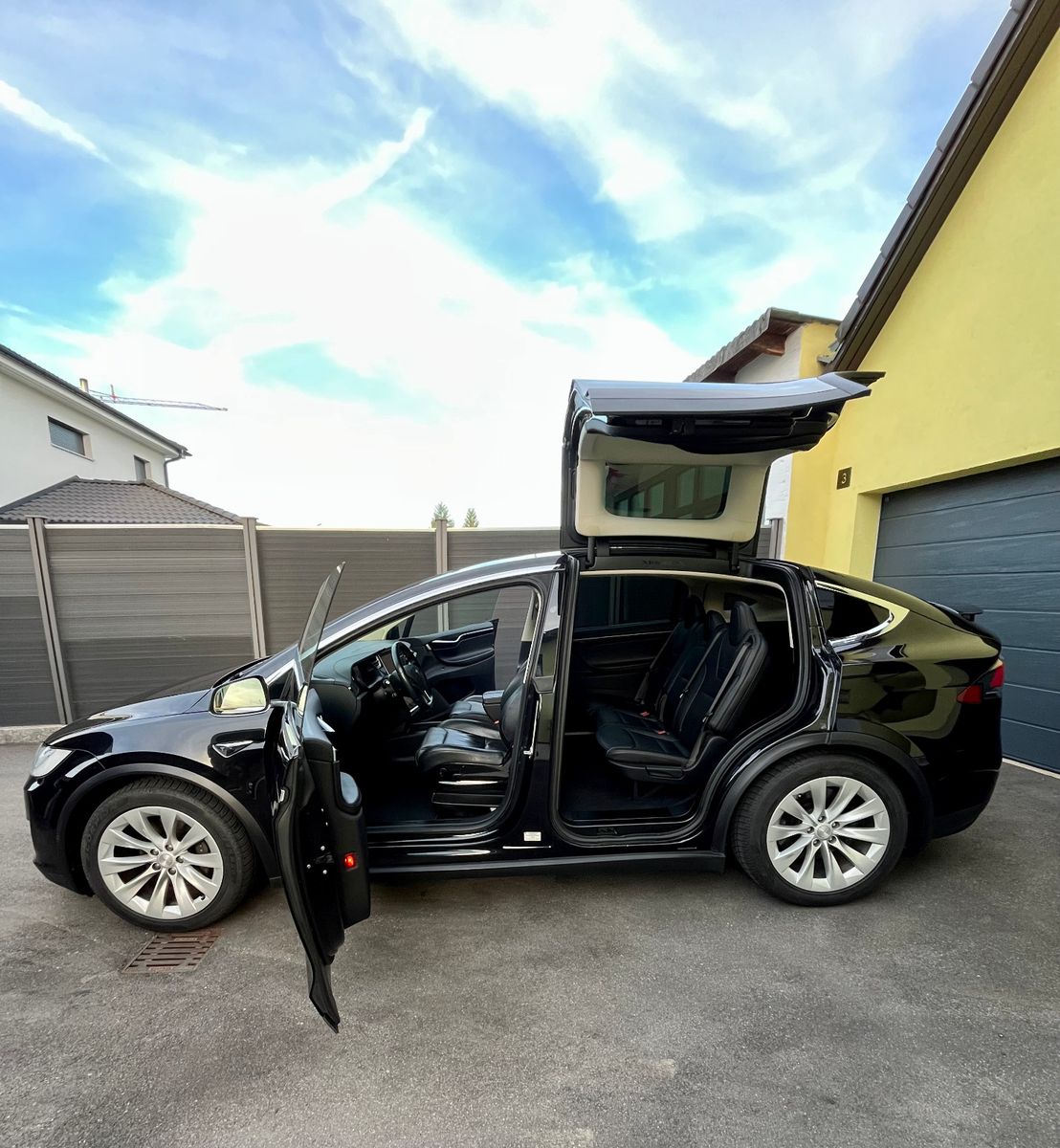 Tesla Model X MODEL X 90D