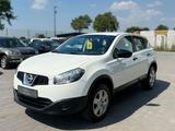 Nissan Qashqai Visia 1.6  Xenon Klima PDC 1.Hand - gebrauchte Nissan Qashqai aus dem Jahr 2011