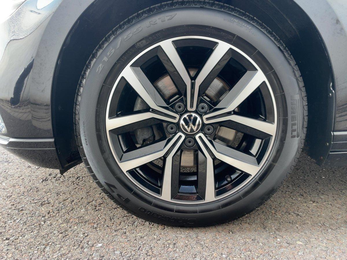 Volkswagen Passat Variant Business 2.0 TDI AHK+ACC+LED+NAVI