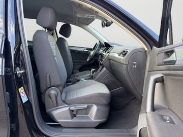 Volkswagen Tiguan - 12