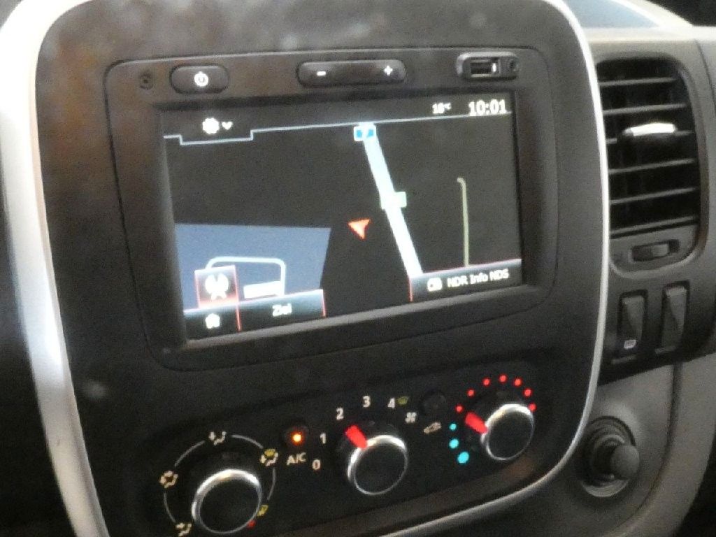 Fahrzeugabbildung Renault Trafic 2.0 3,0t L2H1 NAVI/SHZ/PDC/AHK