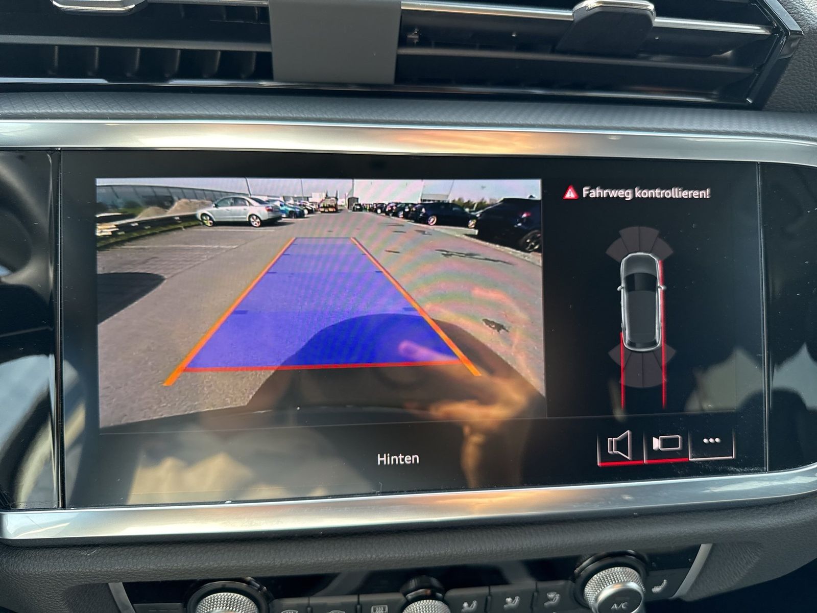 Audi Q3 - Bild 18