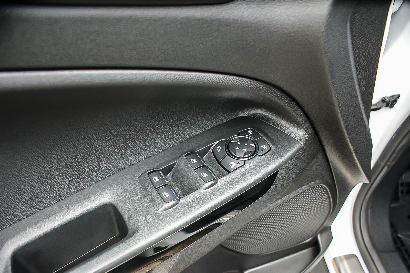 Fahrzeugabbildung Ford EcoSport 10 Titanium EcoBoost RENTNERBESITZ B&O